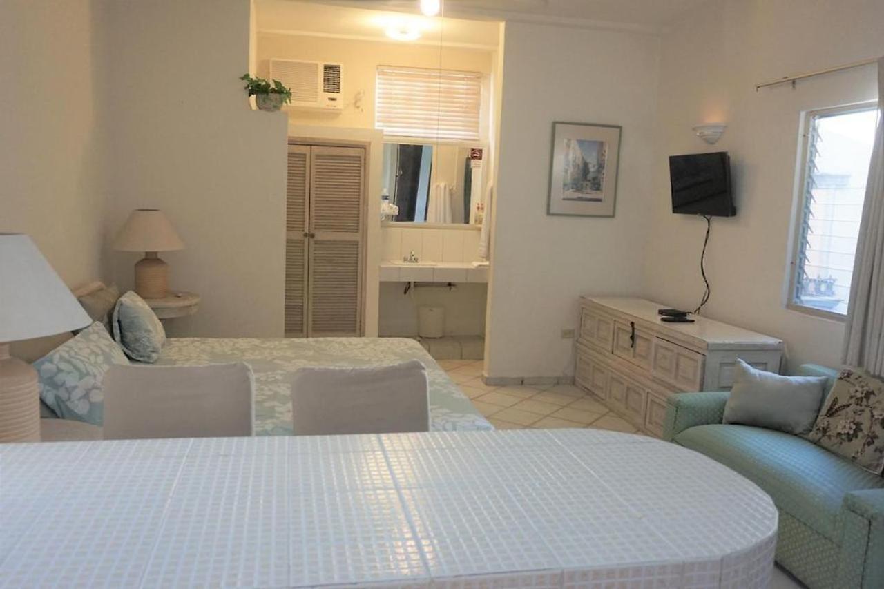 Hotel Boutique Suites Puerto Cancún Buitenkant foto